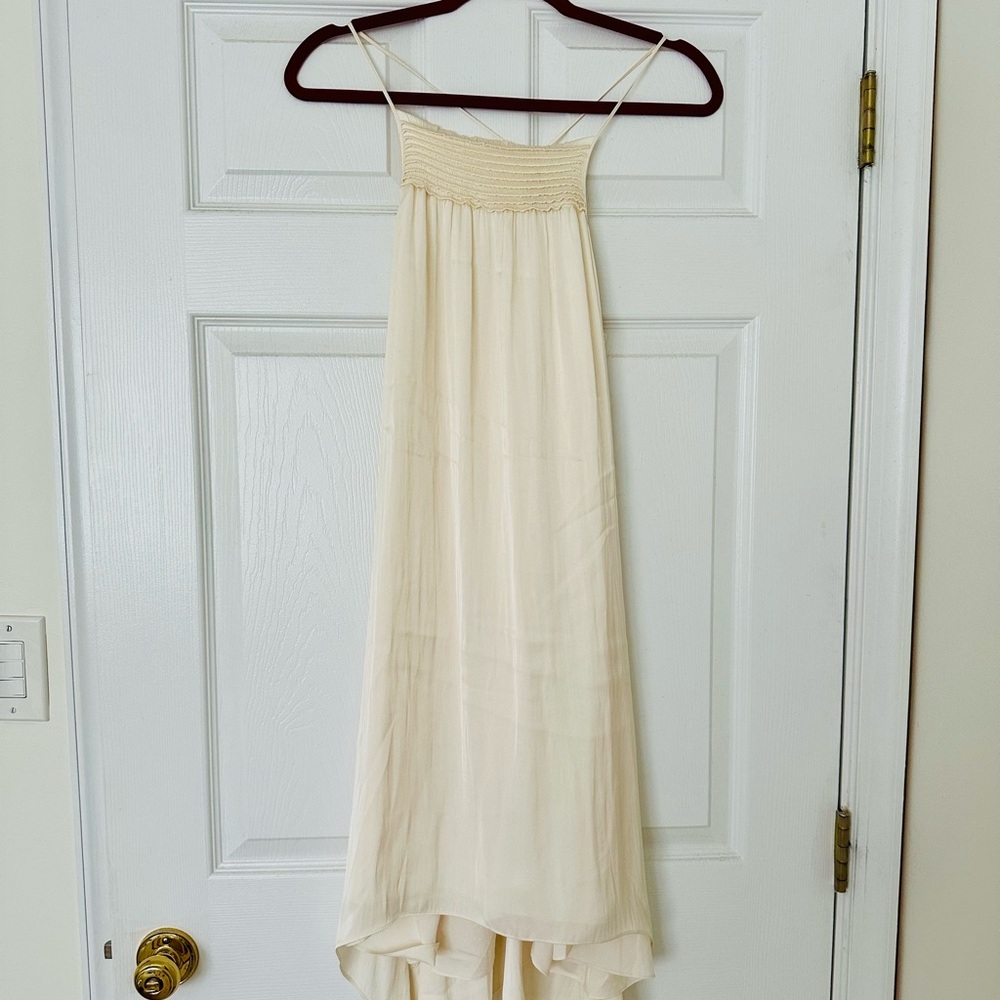 Gorgeous Halston silky ivory dress